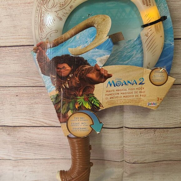 Disney Moana Maui's Magical Fish Hook Toy - NEW - Picture 3 of 5